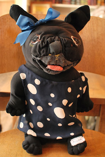 雑貨：表情豊かなぬいぐるみ